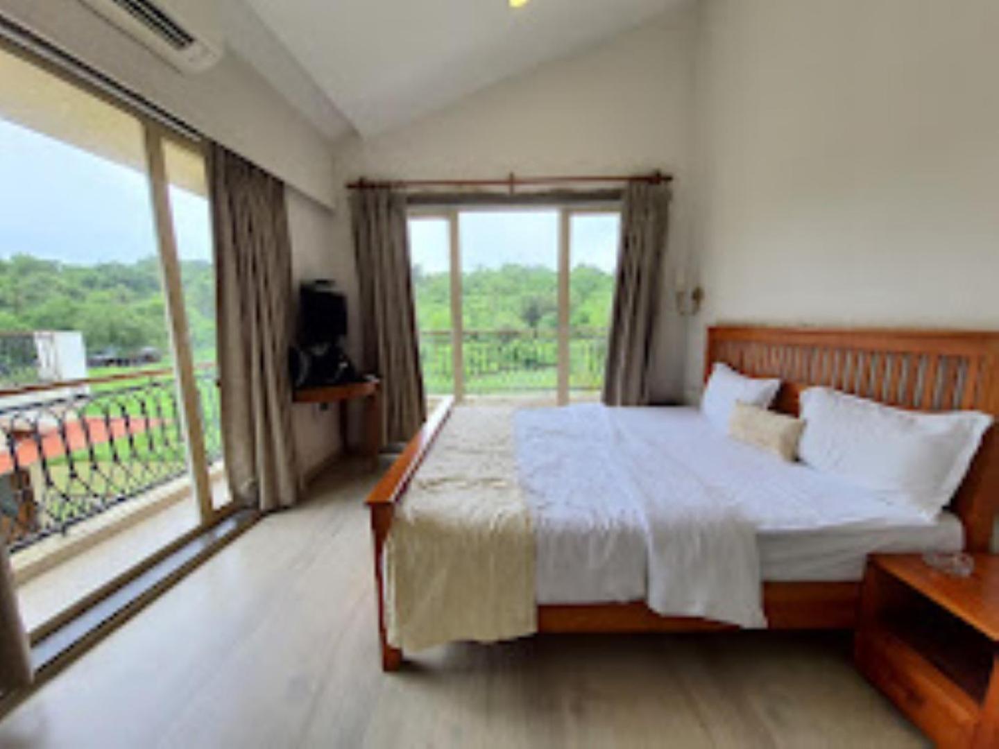 Wood Stock Acres Villa Resort Thane Bagian luar foto