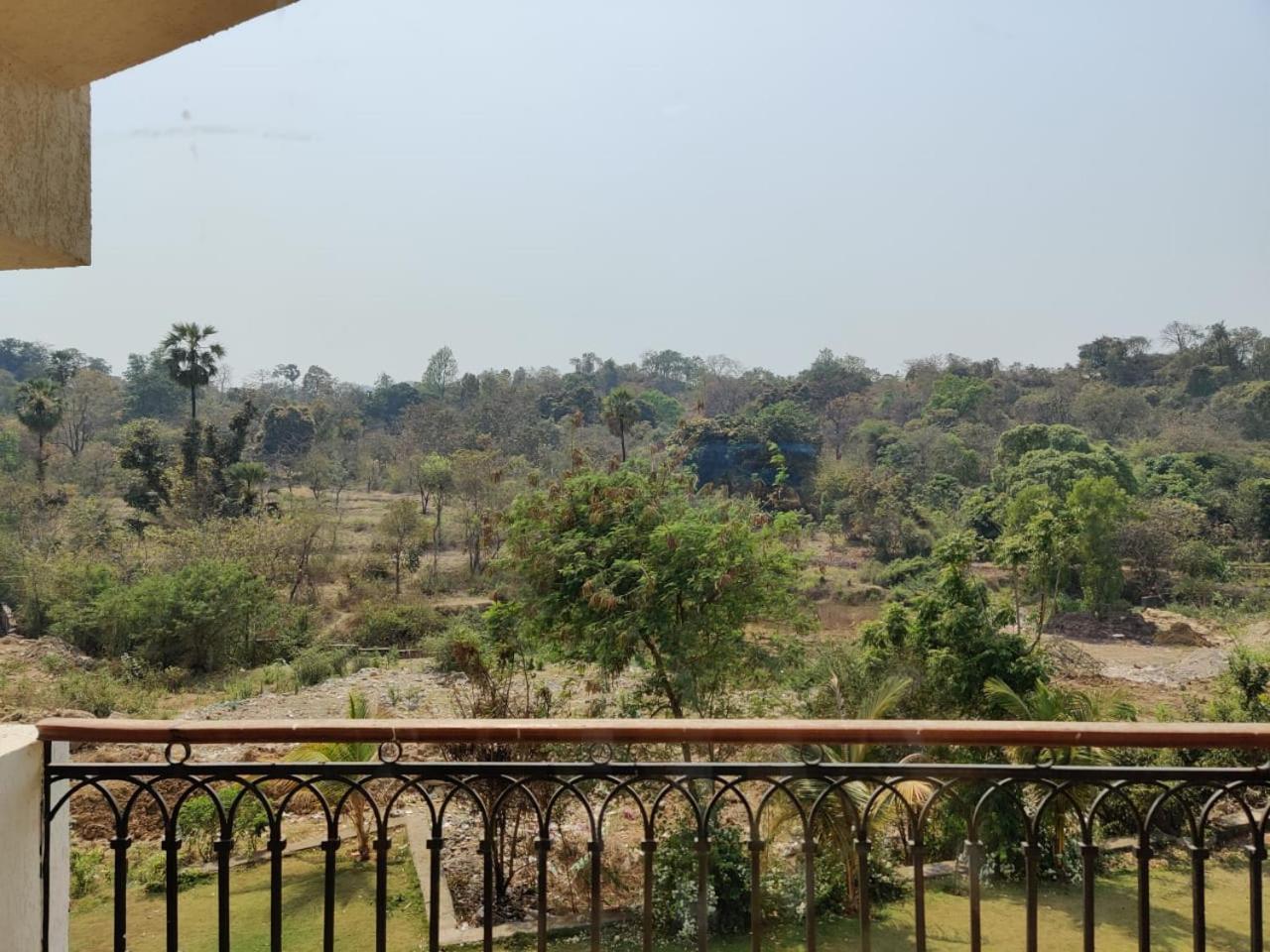 Wood Stock Acres Villa Resort Thane Bagian luar foto